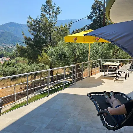 Black Goat Апартаменты *