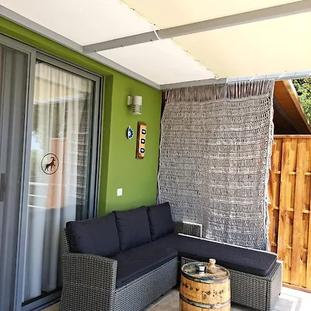 Black Goat Апартаменты Хриси-Амудия