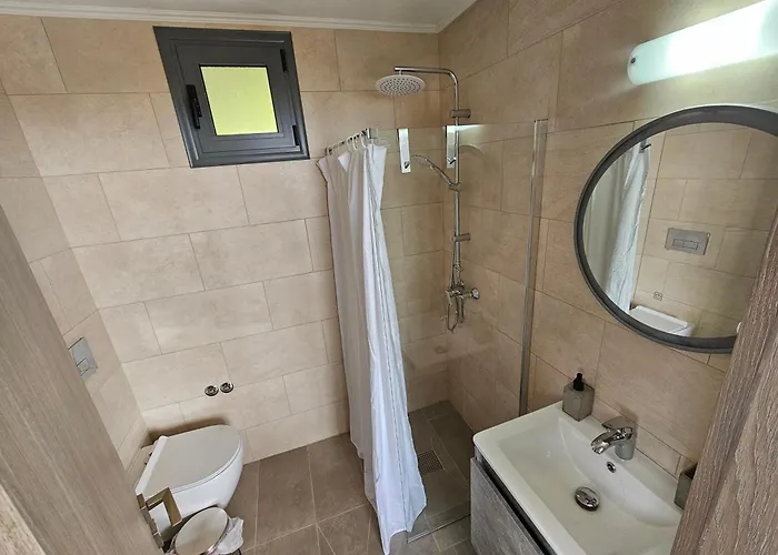 Black Goat 克里斯阿穆迪亚